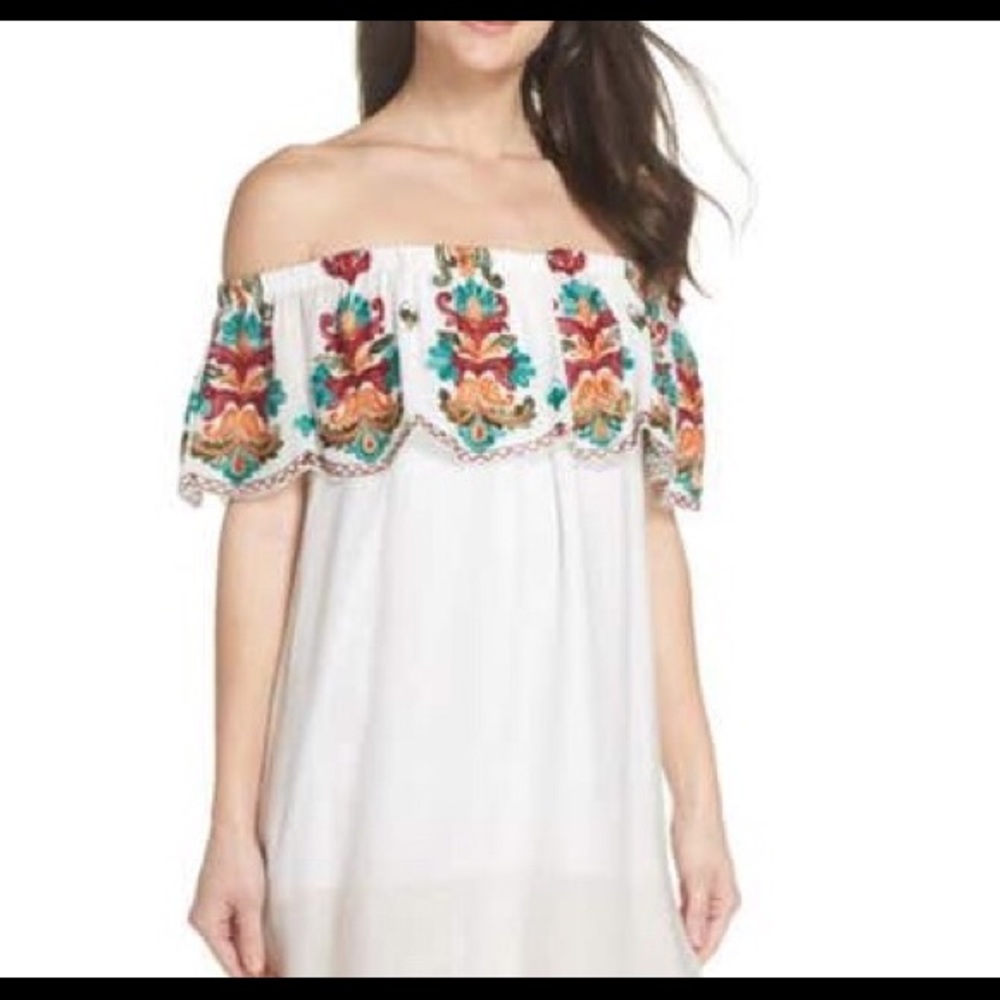 NWT Cream Nordstrom’s Surf Gypsy Embroidered Top M